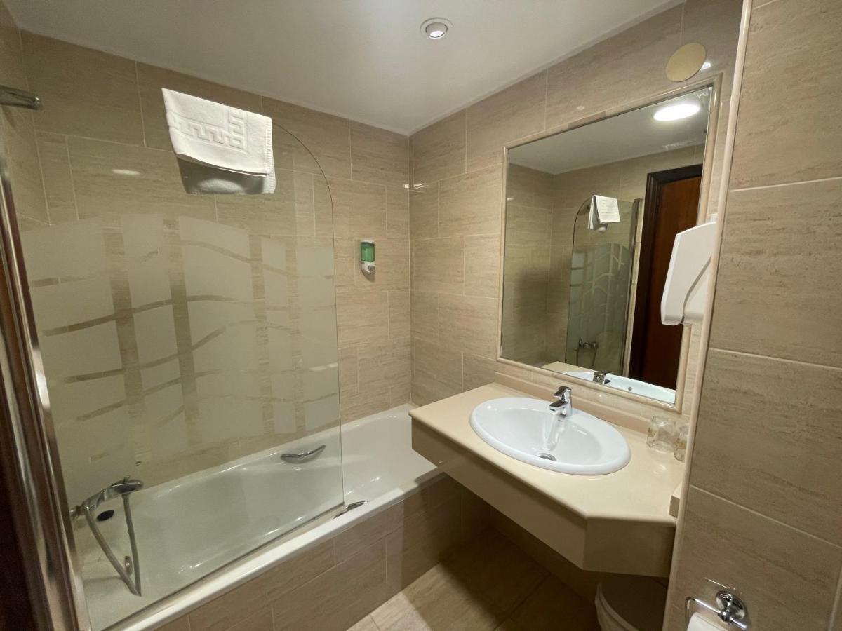 Apartamentos En Alquiler Chinasol Almuñécar Exteriör bild